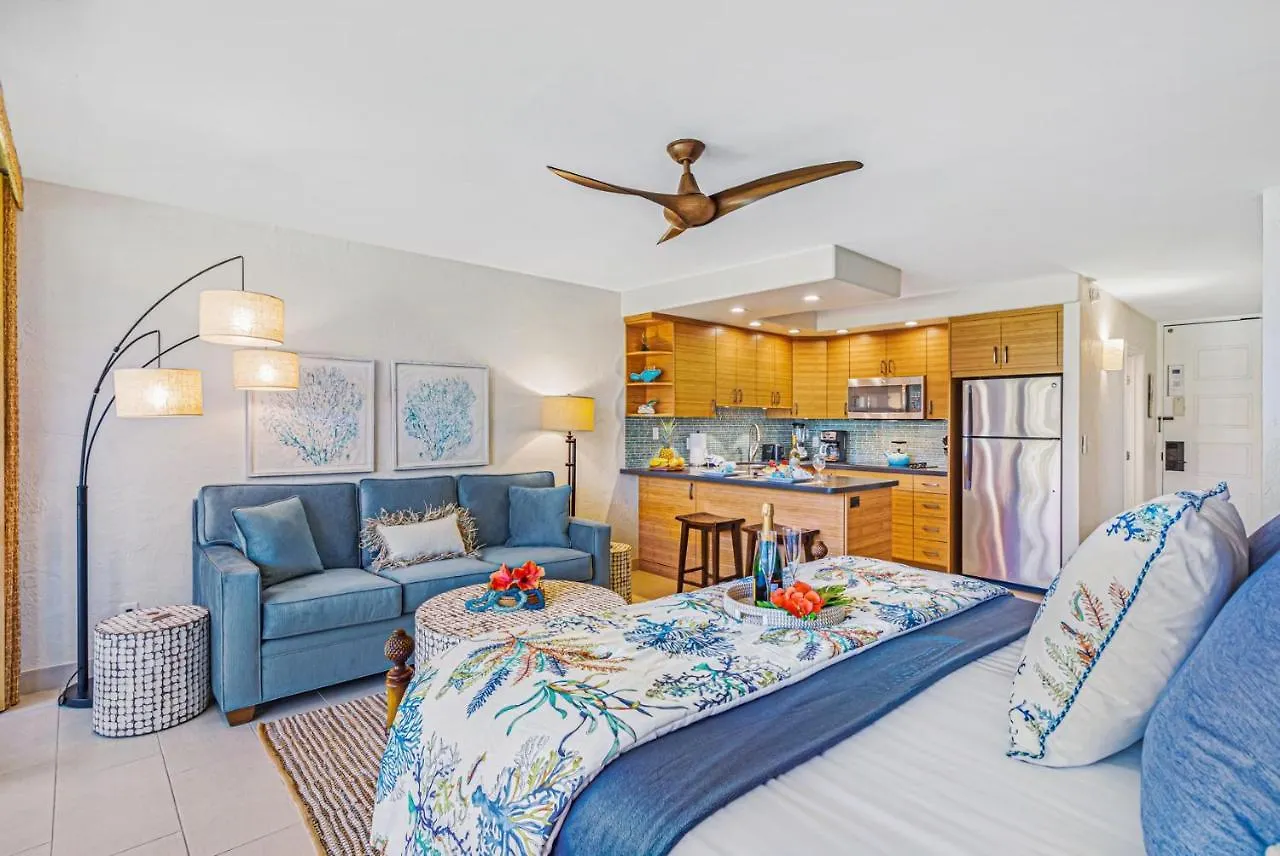 Papakea Oceanview Studio Condo Lahaina USA
